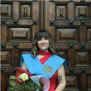 Recién graduada en Filología hispánica por la Universidad de Zaragoza, tengo experiencia previa en clases de refuerzo